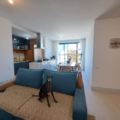 Apartamento com 79m², 2 quartos (sendo 2 suítes), 1 garagem, no bairro Estreito em Florianópolis