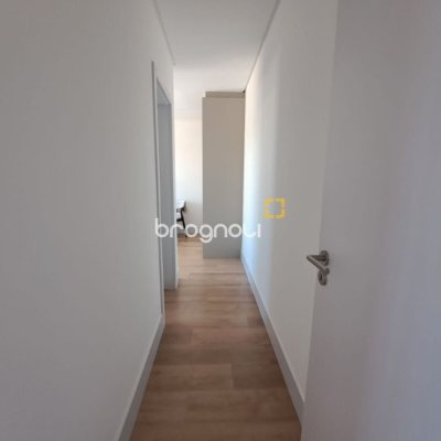 Apartamento com 79m², 2 quartos (sendo 2 suítes), 1 garagem, no bairro Estreito em Florianópolis