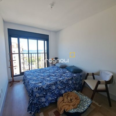 Apartamento com 79m², 2 quartos (sendo 2 suítes), 1 garagem, no bairro Estreito em Florianópolis