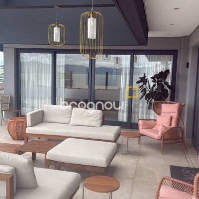 Apartamento com 79m², 2 quartos (sendo 2 suítes), 1 garagem, no bairro Estreito em Florianópolis