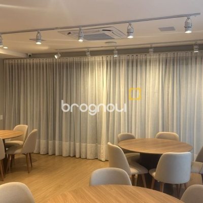Apartamento com 79m², 2 quartos (sendo 2 suítes), 1 garagem, no bairro Estreito em Florianópolis