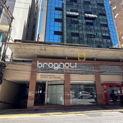 Garagem com 12m², 33 garagens, no bairro Centro em Florianópolis