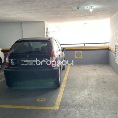 Garagem com 12m², 33 garagens, no bairro Centro em Florianópolis
