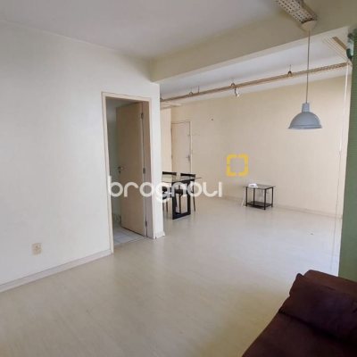 Apartamento com 79m², 1 quarto (sendo 1 suíte), no bairro Trindade em Florianópolis