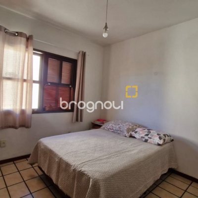 Casa com 235m², 4 quartos (sendo 2 suítes), 1 garagem, no bairro Ingleses em Florianópolis