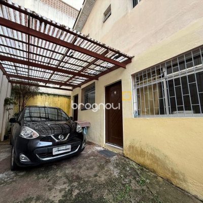 Casa de Condomínio com 119m², 4 quartos (sendo 1 suíte), 2 garagens, no bairro Centro em Florianópolis