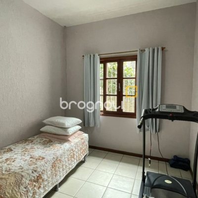 Casa com 122m², 3 quartos (sendo 2 suítes), 2 garagens, no bairro Ingleses em Florianópolis