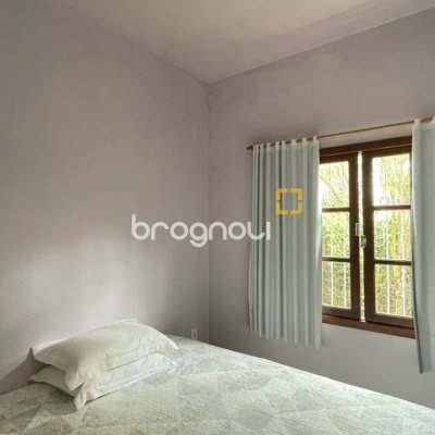Casa com 122m², 3 quartos (sendo 2 suítes), 2 garagens, no bairro Ingleses em Florianópolis