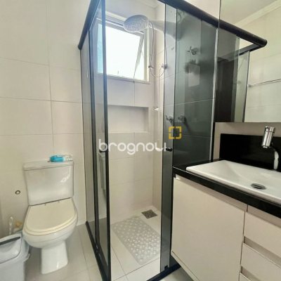 Casa com 121m², 3 quartos (sendo 1 suíte), 2 garagens, no bairro Campeche em Florianópolis