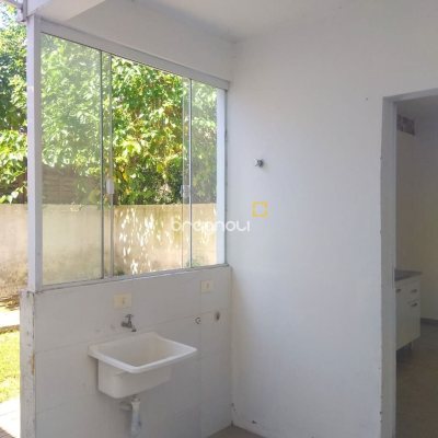 Casa com 96m², 2 quartos, 2 garagens, no bairro Rio Tavares em Florianópolis