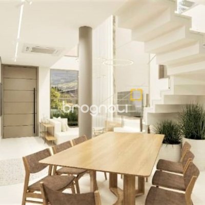 Casa com 302m², 4 quartos (sendo 4 suítes), 3 garagens, no bairro Cacupe em Florianópolis