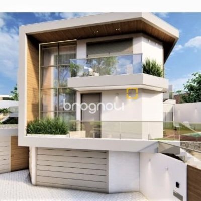Casa com 302m², 4 quartos (sendo 4 suítes), 3 garagens, no bairro Cacupe em Florianópolis