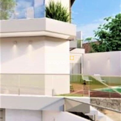 Casa com 302m², 4 quartos (sendo 4 suítes), 3 garagens, no bairro Cacupe em Florianópolis
