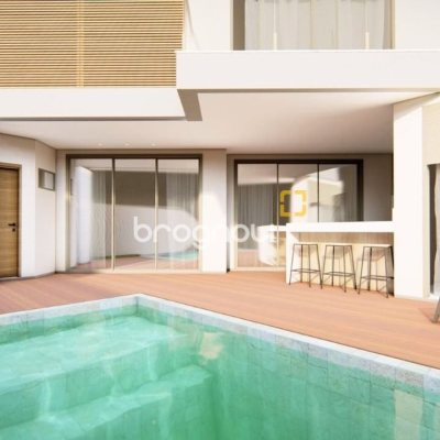 Casa com 302m², 4 quartos (sendo 4 suítes), 3 garagens, no bairro Cacupe em Florianópolis