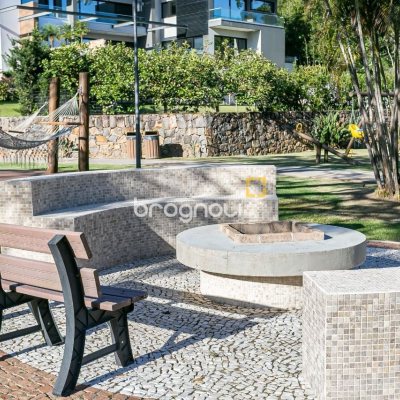Terreno com 761m², no bairro Cacupe em Florianópolis