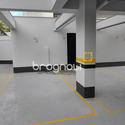 Studio com 30m², 1 quarto, 1 garagem, no bairro Centro em Florianópolis