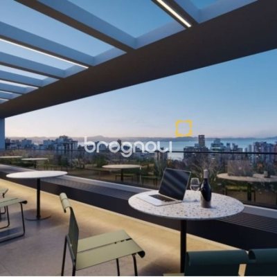 Studio com 30m², 1 quarto, 1 garagem, no bairro Centro em Florianópolis