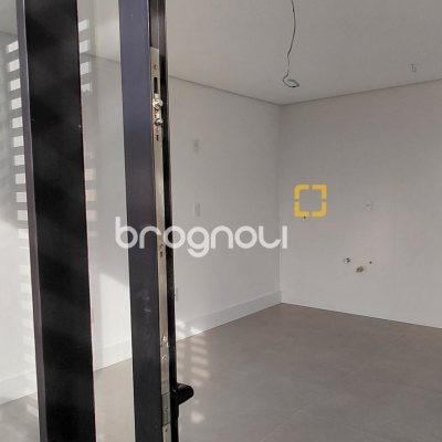Studio com 30m², 1 quarto, 1 garagem, no bairro Centro em Florianópolis