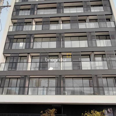 Studio com 30m², 1 quarto, 1 garagem, no bairro Centro em Florianópolis