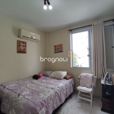 Apartamento com 104m², 3 quartos (sendo 1 suíte), 1 garagem, no bairro Coqueiros em Florianópolis