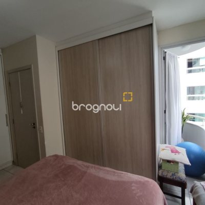 Apartamento com 104m², 3 quartos (sendo 1 suíte), 1 garagem, no bairro Coqueiros em Florianópolis