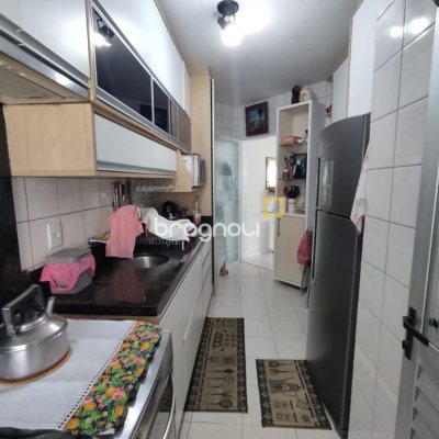 Apartamento com 104m², 3 quartos (sendo 1 suíte), 1 garagem, no bairro Coqueiros em Florianópolis