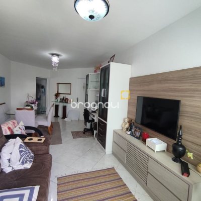 Apartamento com 104m², 3 quartos (sendo 1 suíte), 1 garagem, no bairro Coqueiros em Florianópolis