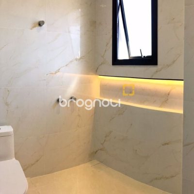 Casa com 180m², 3 quartos (sendo 3 suítes), 2 garagens, no bairro Saco Grande em Florianópolis