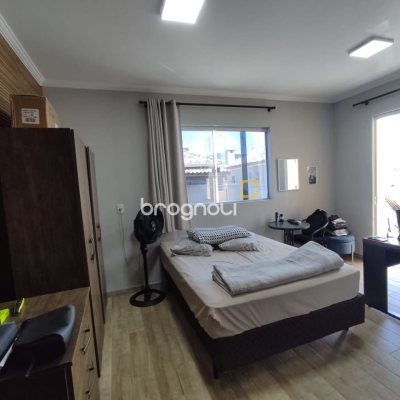 Casa com 104m², 2 quartos, 1 garagem, no bairro Cachoeira do Bom Jesus em Florianópolis
