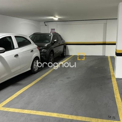 Garagem com 12m², no bairro Centro em Florianópolis