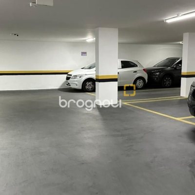 Garagem com 12m², no bairro Centro em Florianópolis