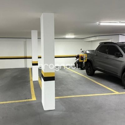 Garagem com 12m², no bairro Centro em Florianópolis