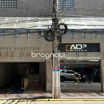 Garagem com 12m², 2 garagens, no bairro Centro em Florianópolis