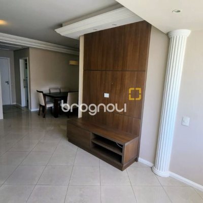 Apartamento com 90m², 3 quartos (sendo 1 suíte), 1 garagem, no bairro Centro em Florianópolis