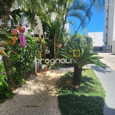 Apartamento com 90m², 3 quartos (sendo 1 suíte), 1 garagem, no bairro Centro em Florianópolis