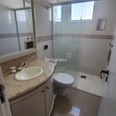 Apartamento com 90m², 3 quartos (sendo 1 suíte), 1 garagem, no bairro Centro em Florianópolis