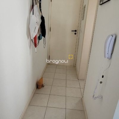 Apartamento com 75m², 2 quartos (sendo 1 suíte), 1 garagem, no bairro Ingleses em Florianópolis