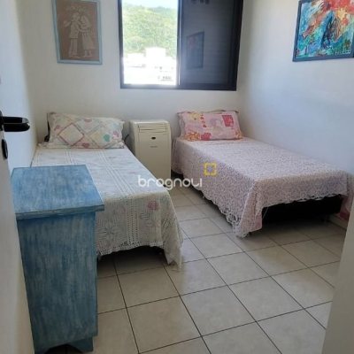 Apartamento com 75m², 2 quartos (sendo 1 suíte), 1 garagem, no bairro Ingleses em Florianópolis