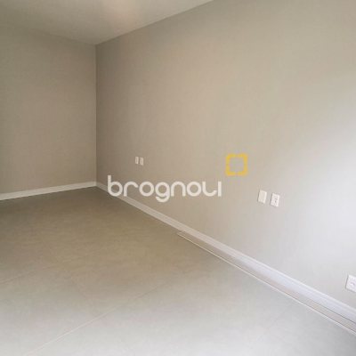 Apartamento com 92m², 3 quartos, 1 garagem, no bairro Centro em Florianópolis