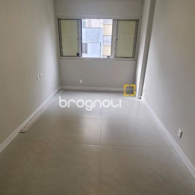 Apartamento com 92m², 3 quartos, 1 garagem, no bairro Centro em Florianópolis