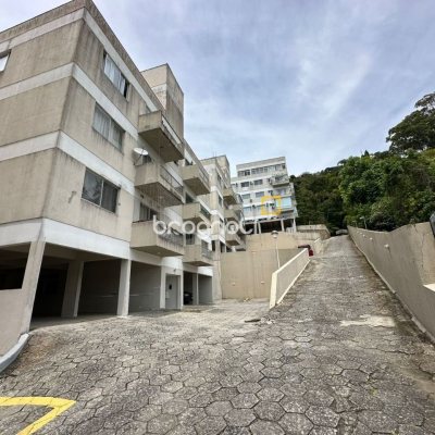 Apartamento com 80m², 3 quartos, 1 garagem, no bairro Ponta de Baixo em São José