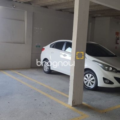 Apartamento com 80m², 3 quartos, 1 garagem, no bairro Ponta de Baixo em São José