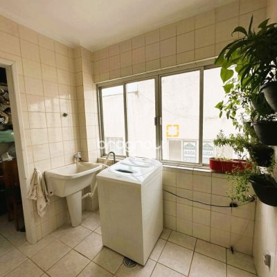 Apartamento com 80m², 3 quartos, 1 garagem, no bairro Ponta de Baixo em São José
