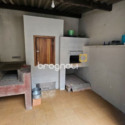 Casa com 316m², 4 quartos (sendo 1 suíte), 2 garagens, no bairro Saco dos Limões em Florianópolis