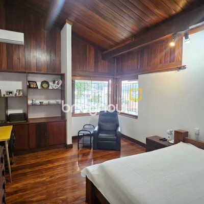 Casa com 316m², 4 quartos (sendo 1 suíte), 2 garagens, no bairro Saco dos Limões em Florianópolis