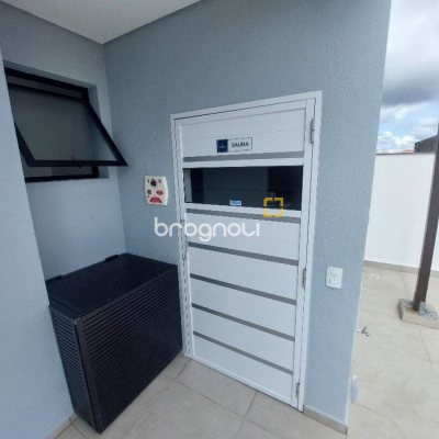 Apartamento com 75m², 3 quartos (sendo 1 suíte), 1 garagem, no bairro Areias em São José