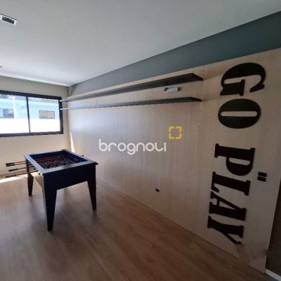 Apartamento com 75m², 3 quartos (sendo 1 suíte), 1 garagem, no bairro Areias em São José