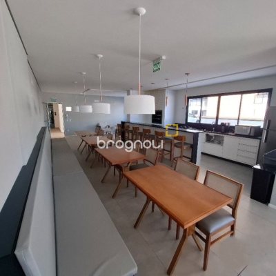 Apartamento com 75m², 3 quartos (sendo 1 suíte), 1 garagem, no bairro Areias em São José