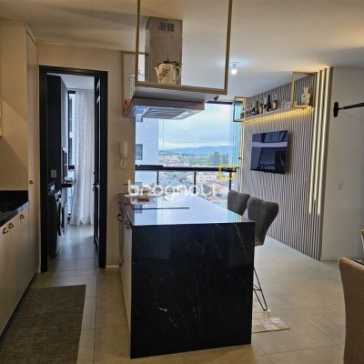 Apartamento com 75m², 3 quartos (sendo 1 suíte), 1 garagem, no bairro Areias em São José