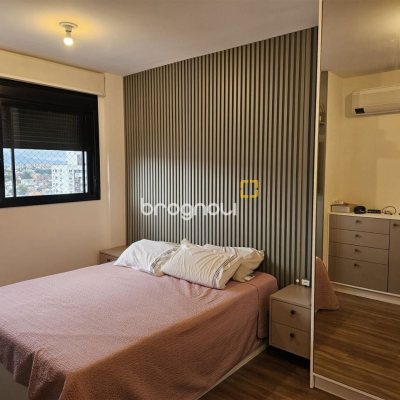Apartamento com 75m², 3 quartos (sendo 1 suíte), 1 garagem, no bairro Areias em São José